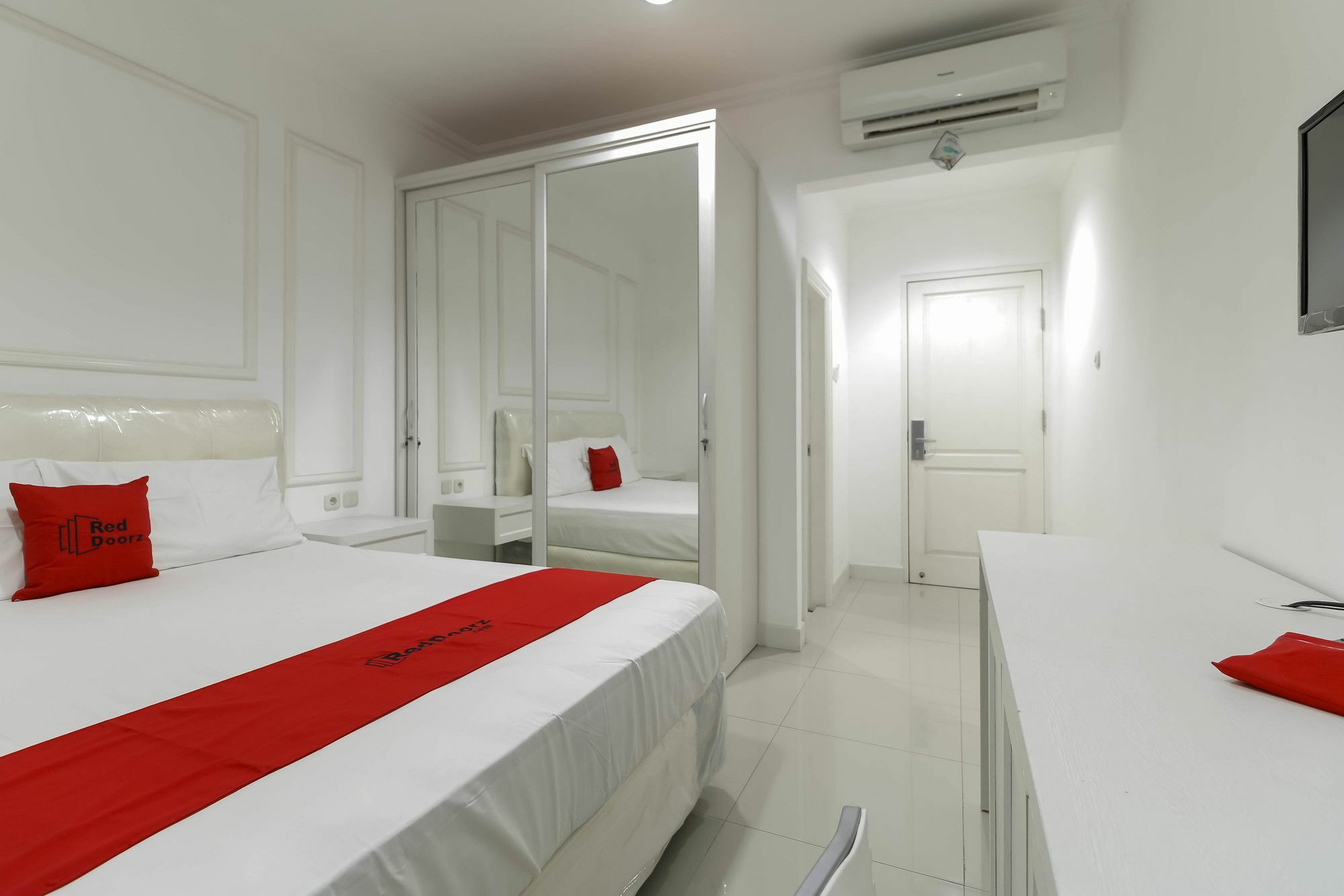 Reddoorz Plus @ Setiabudi Barat Cakarta Dış mekan fotoğraf