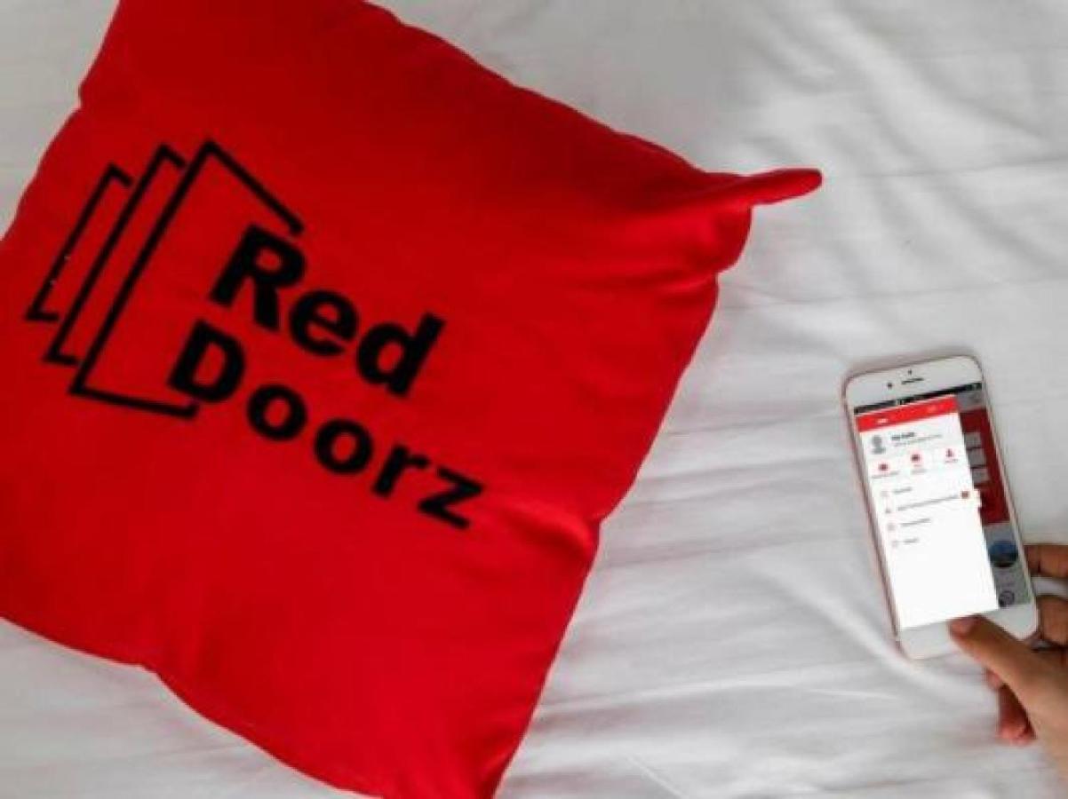 Reddoorz Plus @ Setiabudi Barat Cakarta Dış mekan fotoğraf